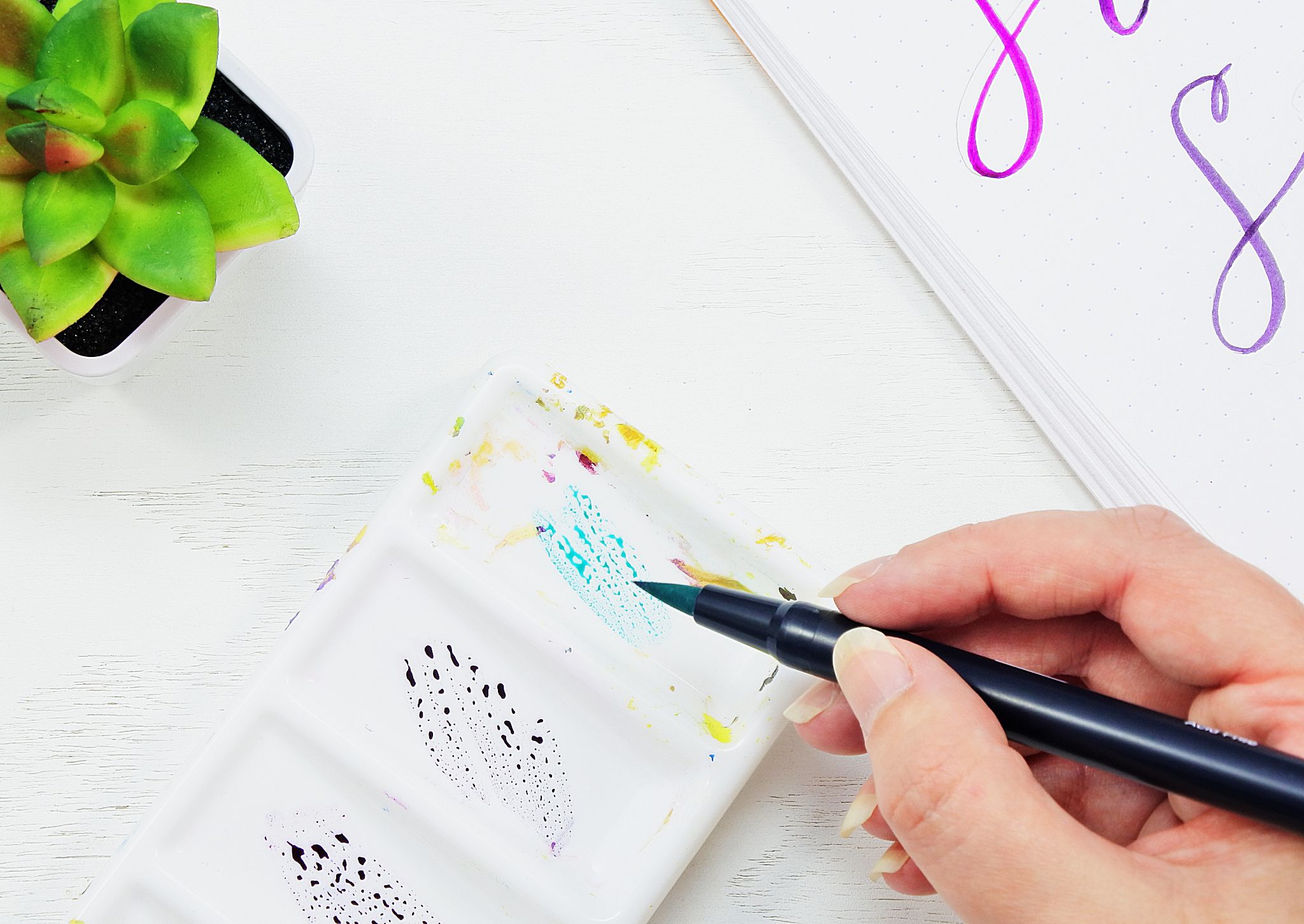 Brush Lettering Guide: How to Easily Blend Colors!